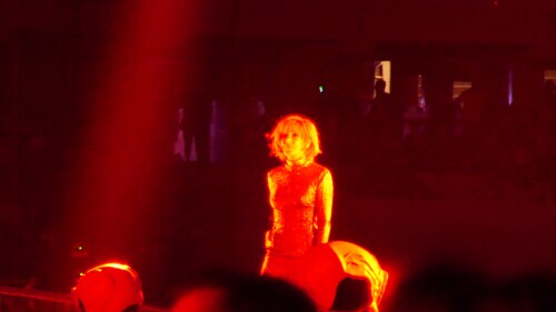 Mylene-Farmer---Que-lAube-est-belle-4-Lille-03.06.2023.mp4